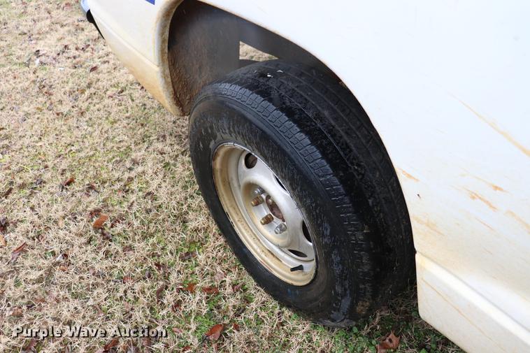 image for item EC9488 2001 Dodge Dakota pickup truck