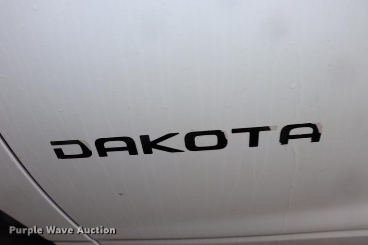 image for item EC9488 2001 Dodge Dakota pickup truck