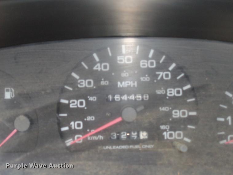 image for item EC9490 1997 Nissan XE pickup truck