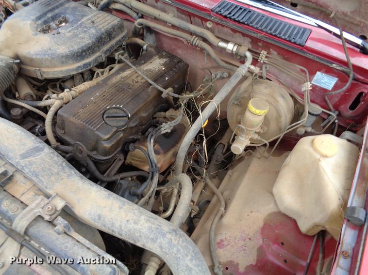 image for item EC9490 1997 Nissan XE pickup truck