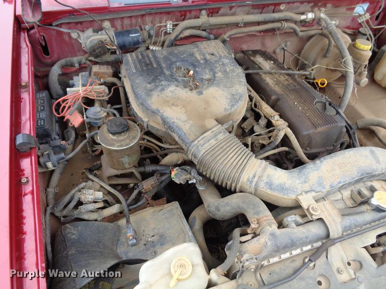 image for item EC9490 1997 Nissan XE pickup truck