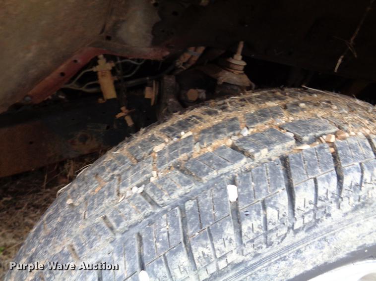 image for item EC9490 1997 Nissan XE pickup truck