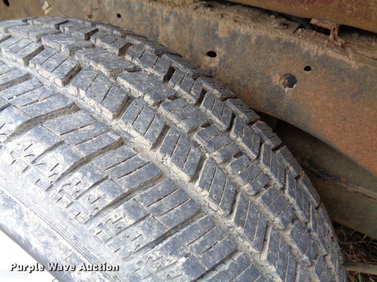 image for item EC9490 1997 Nissan XE pickup truck