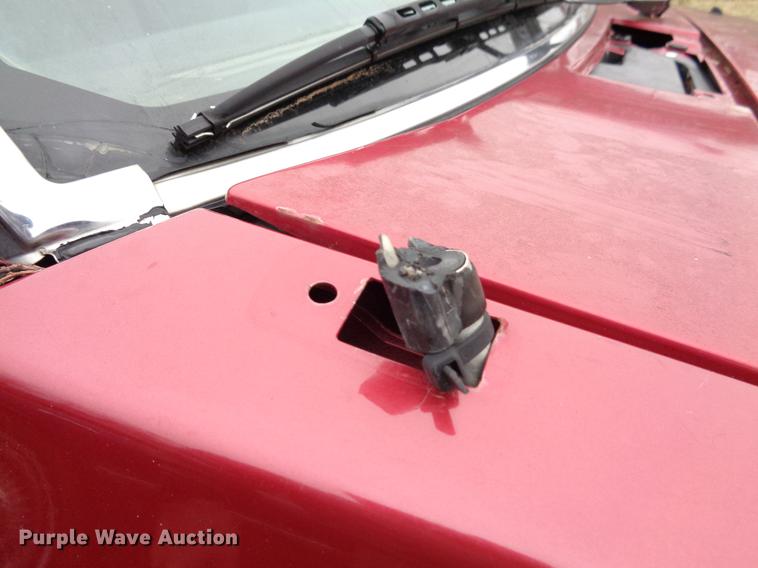 image for item EC9490 1997 Nissan XE pickup truck