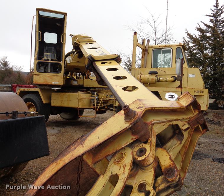 image for item EC9493 Gradall G3WD rubber tire excavator