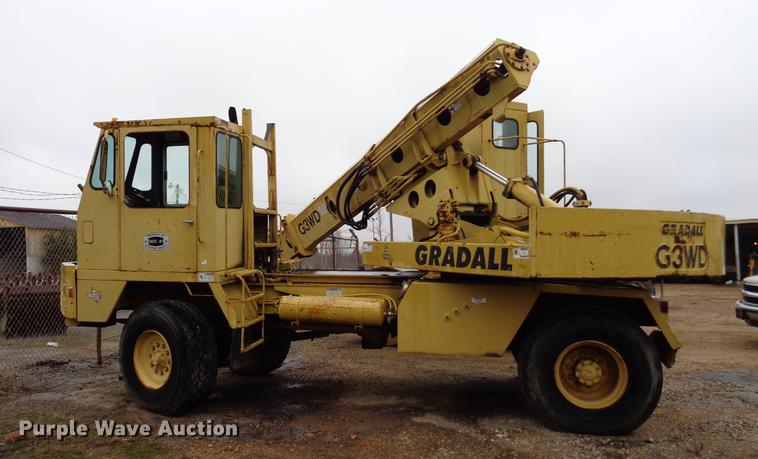 image for item EC9493 Gradall G3WD rubber tire excavator