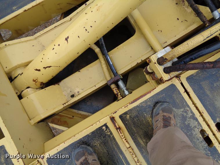 image for item EC9493 Gradall G3WD rubber tire excavator