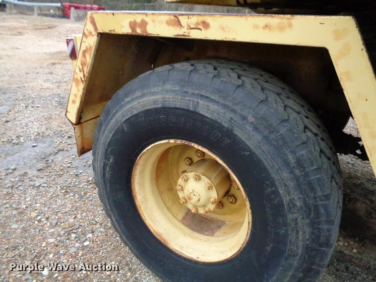 image for item EC9493 Gradall G3WD rubber tire excavator