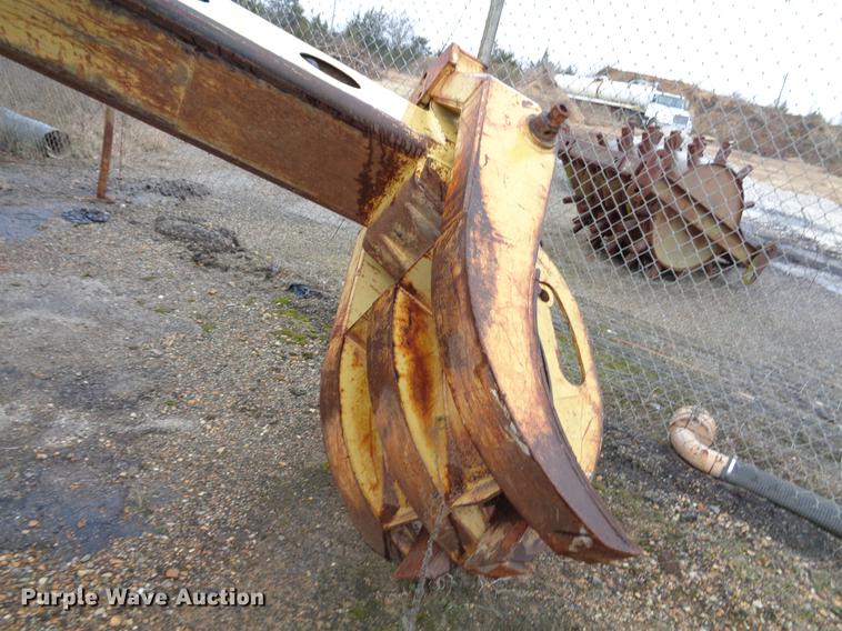 image for item EC9493 Gradall G3WD rubber tire excavator