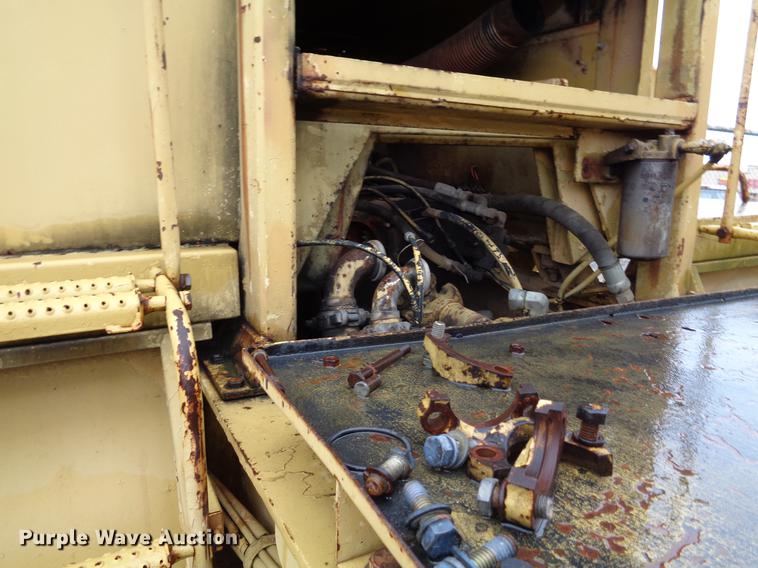 image for item EC9493 Gradall G3WD rubber tire excavator