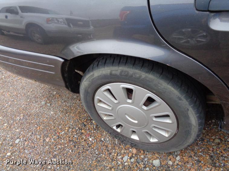 image for item EC9494 2008 Ford Crown Victoria Police Interceptor