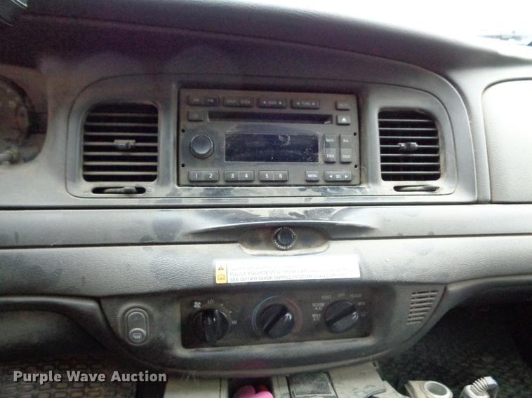 image for item EC9496 2008 Ford Crown Victoria Police Interceptor