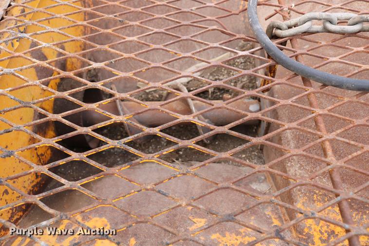 image for item EH9717 AMZ Magnum AM2 crack sealer