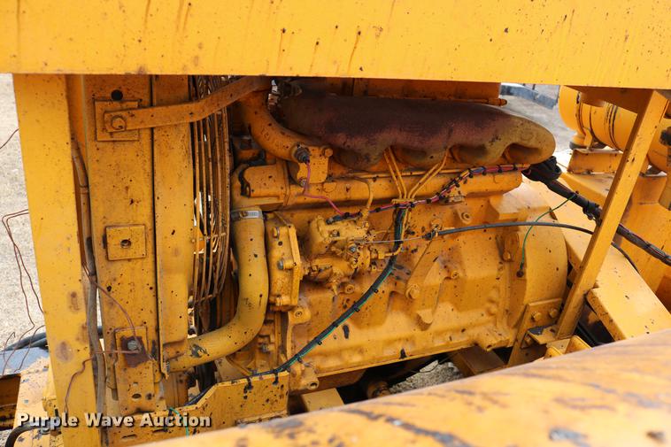 image for item EH9717 AMZ Magnum AM2 crack sealer