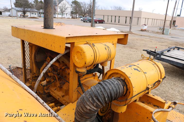 image for item EH9717 AMZ Magnum AM2 crack sealer