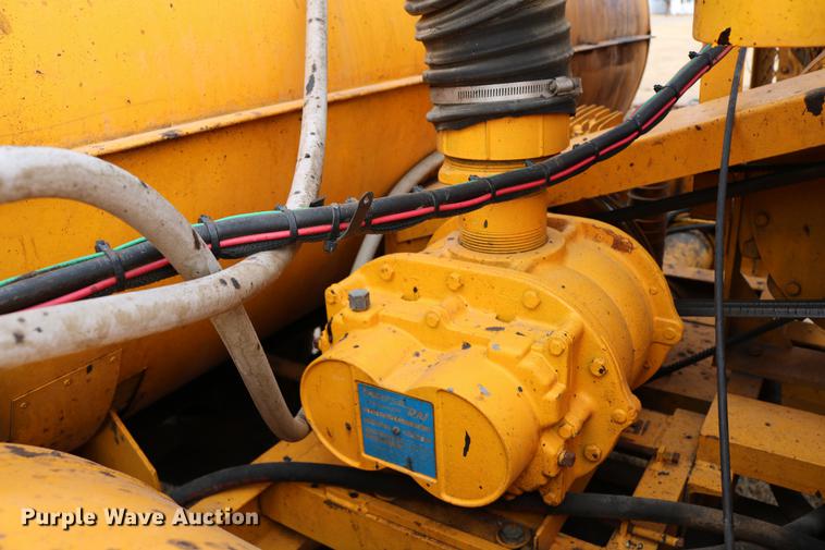 image for item EH9717 AMZ Magnum AM2 crack sealer