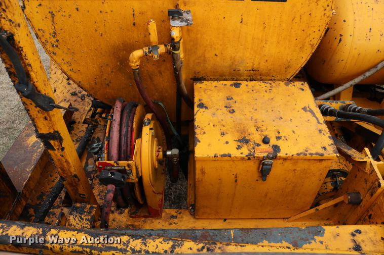 image for item EH9717 AMZ Magnum AM2 crack sealer