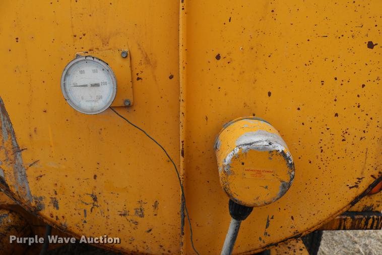 image for item EH9717 AMZ Magnum AM2 crack sealer