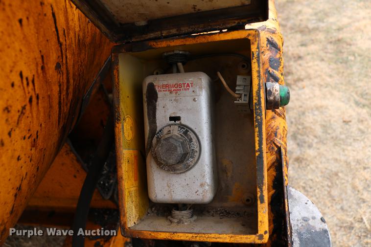 image for item EH9717 AMZ Magnum AM2 crack sealer