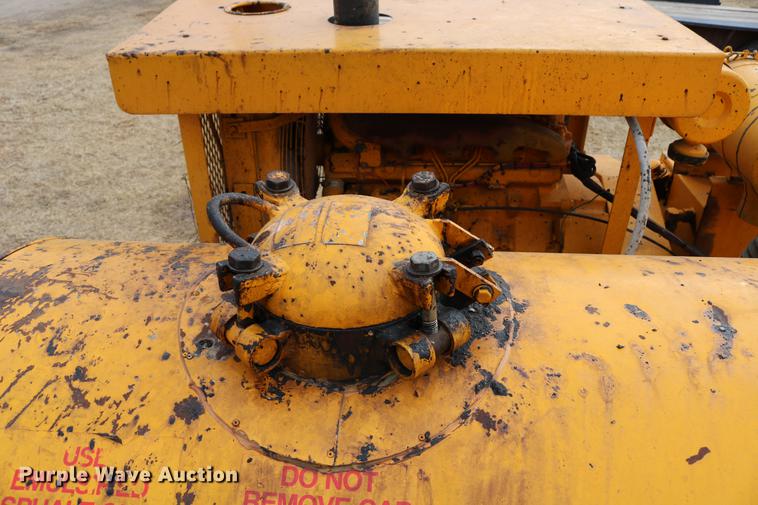 image for item EH9717 AMZ Magnum AM2 crack sealer