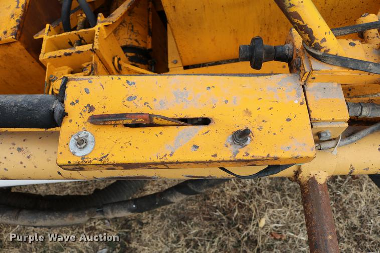 image for item EH9717 AMZ Magnum AM2 crack sealer