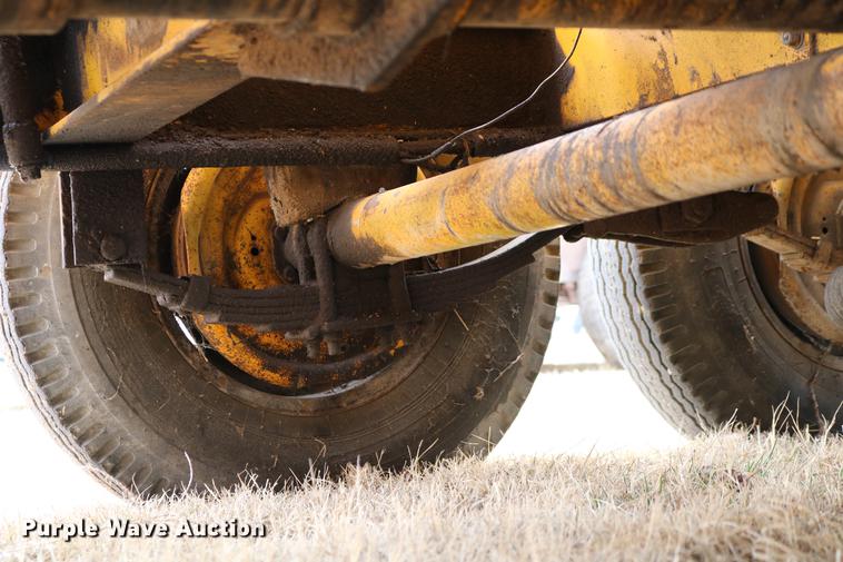 image for item EH9717 AMZ Magnum AM2 crack sealer