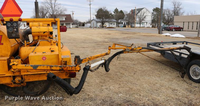 image for item EH9717 AMZ Magnum AM2 crack sealer