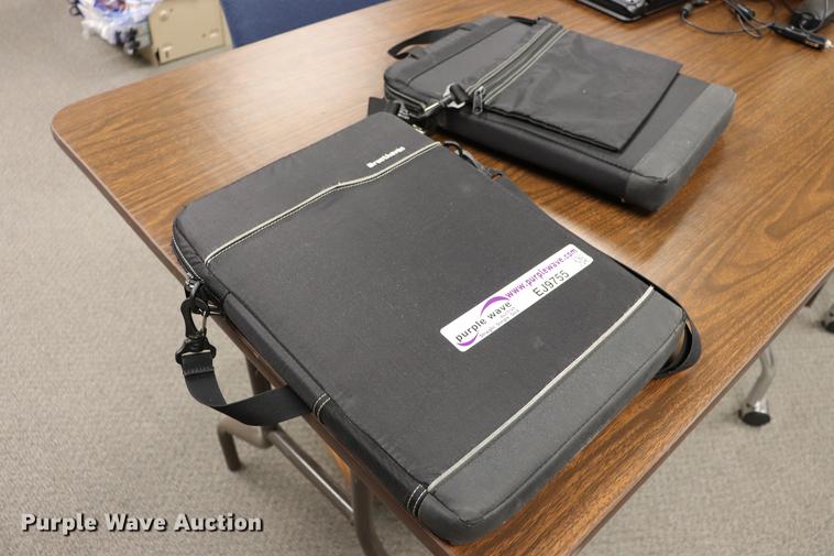 image for item EJ9755 Approximately 100 laptop bags