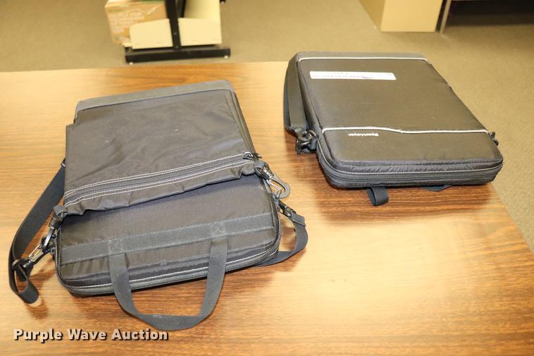 image for item EJ9755 Approximately 100 laptop bags