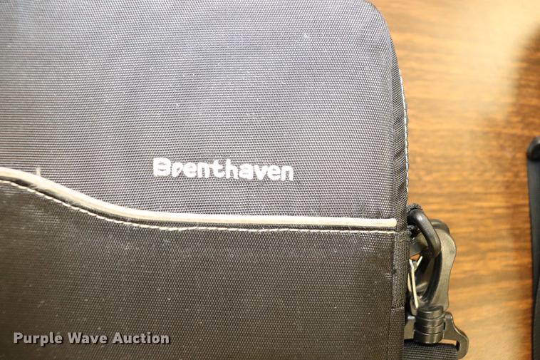 image for item EJ9755 Approximately 100 laptop bags