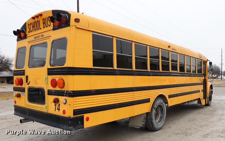 image for item EJ9756 2000 International 3800 school bus