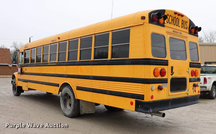 image for item EJ9756 2000 International 3800 school bus