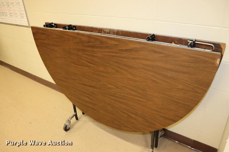 image for item EJ9757 (5) tables