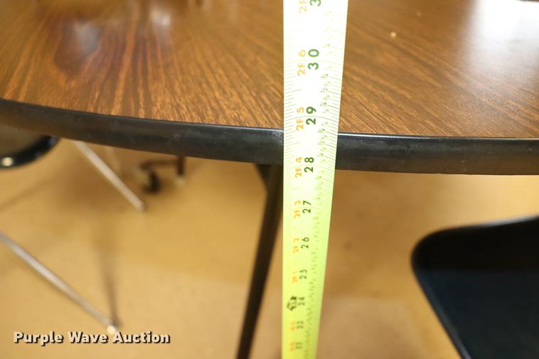 image for item EJ9757 (5) tables