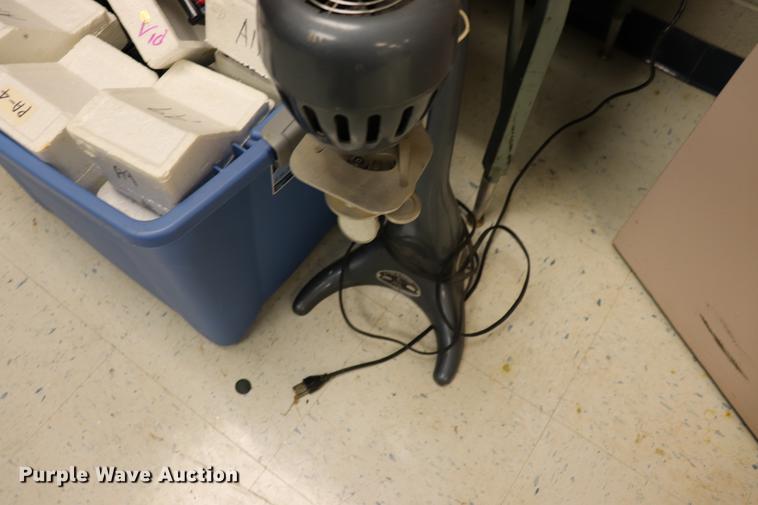 image for item EJ9760 Lab equipment