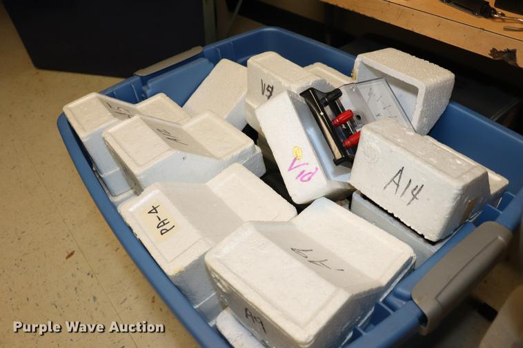 image for item EJ9760 Lab equipment