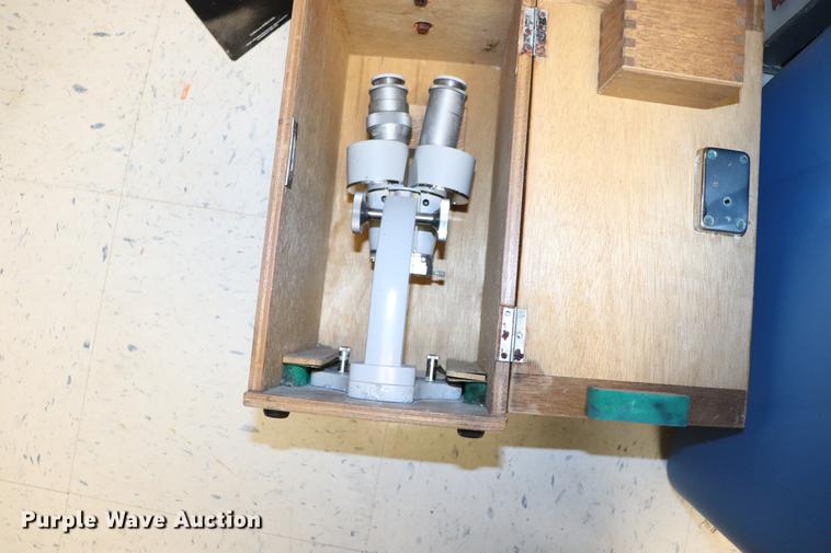 image for item EJ9760 Lab equipment