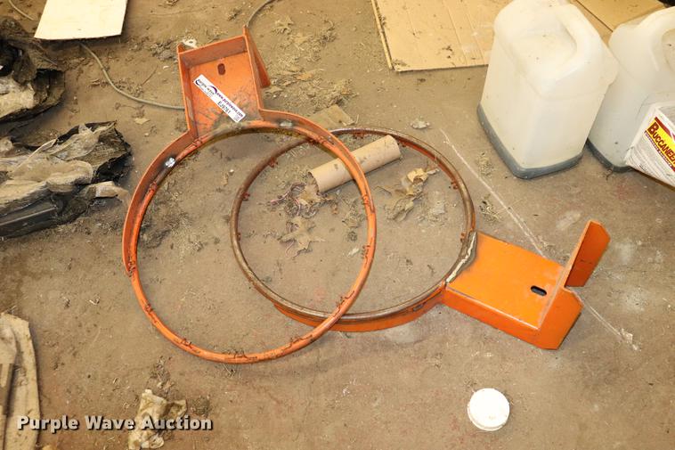 image for item EJ9761 Basketball goal rims