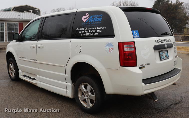 image for item EJ9783 2010 Dodge Grand Caravan SE van