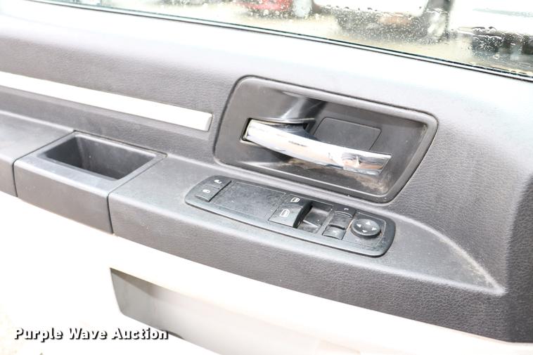 image for item EJ9783 2010 Dodge Grand Caravan SE van