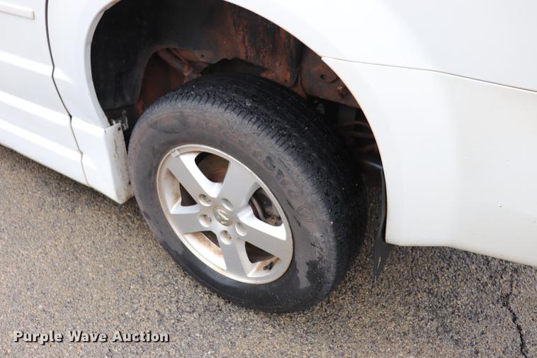 image for item EJ9783 2010 Dodge Grand Caravan SE van