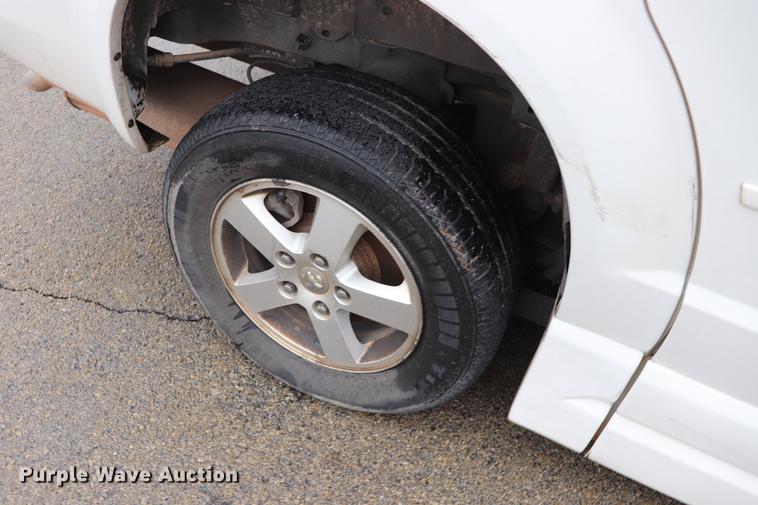image for item EJ9784 2010 Dodge Grand Caravan SE van