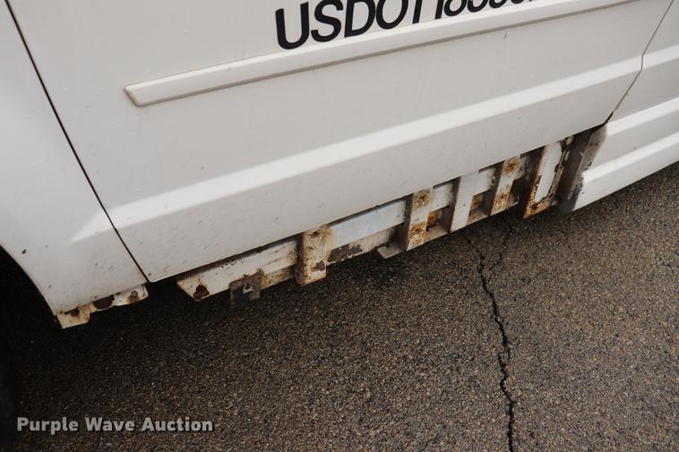 image for item EJ9784 2010 Dodge Grand Caravan SE van