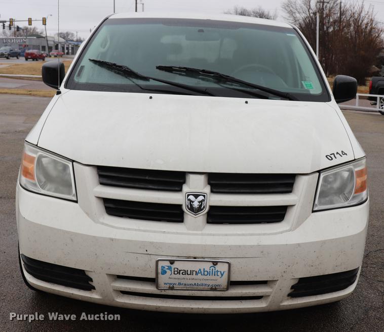 image for item EJ9785 2010 Dodge Grand Caravan SE van