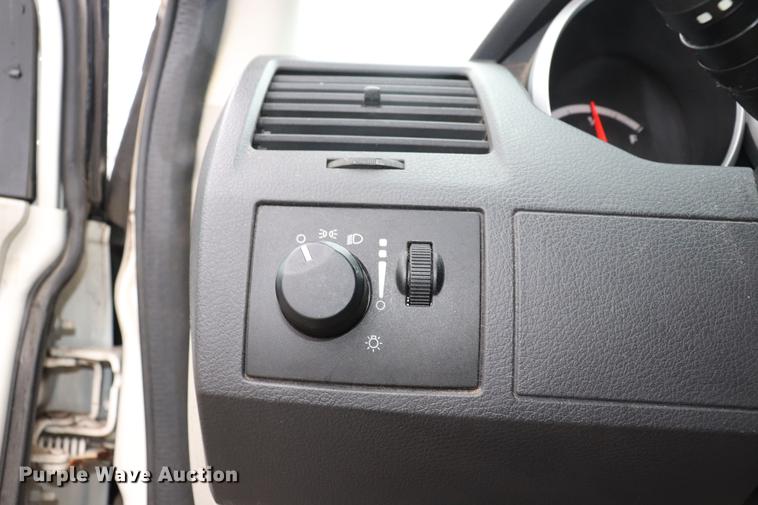 image for item EJ9785 2010 Dodge Grand Caravan SE van