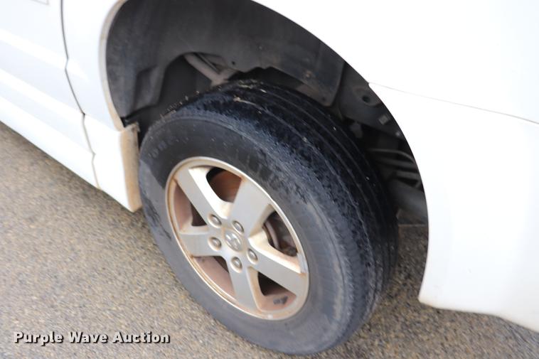 image for item EJ9785 2010 Dodge Grand Caravan SE van