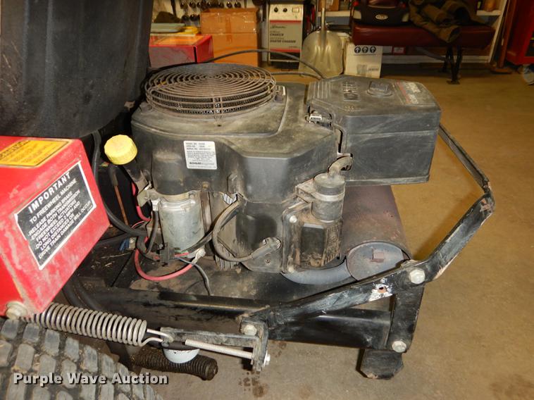 image for item EN9004 Country Clipper 2304M ZTR lawn mower