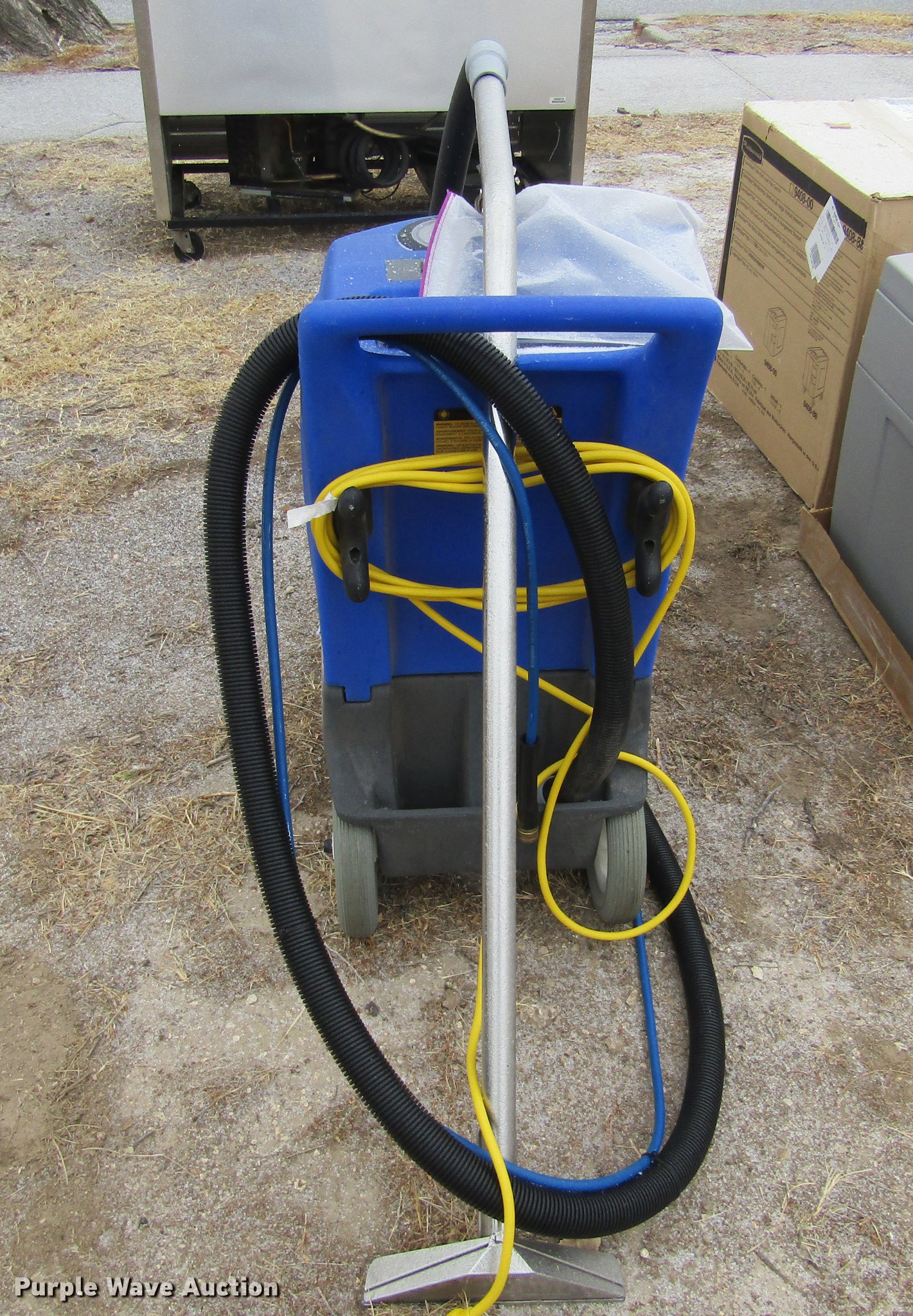 Kent Rain Maker carpet cleaner in Fort Dodge, KS Item DE6609 sold