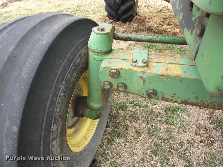 image for item AY9586 John Deere 4440 tractor