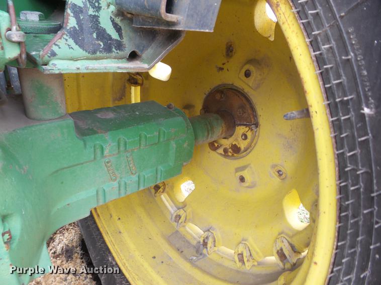 image for item AY9586 John Deere 4440 tractor